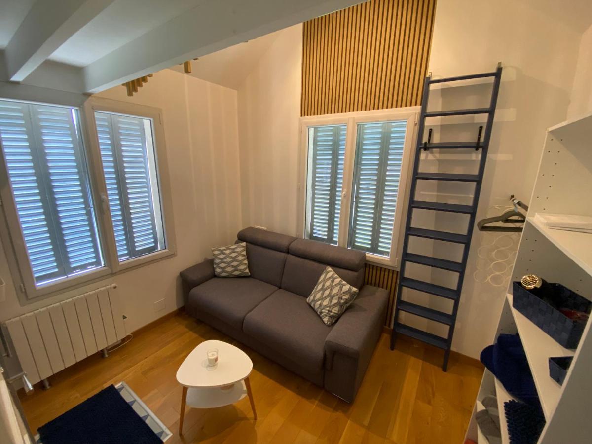 Tiny House Sedan Villa Buitenkant foto